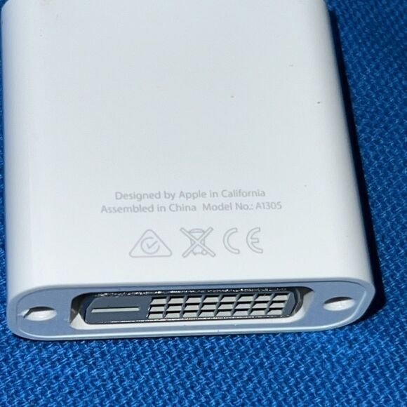Apple Mini DisplayPort to DVI Adapter - Picture 4 of 5